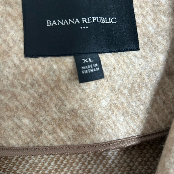 Banana Republic Classic Beige Trench Shawl Collar Coat - Picture 4 of 8